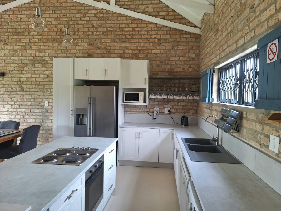 To Let 2 Bedroom Property for Rent in Pringle Bay Western Cape